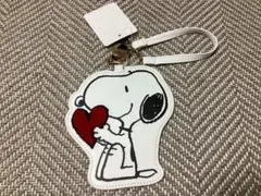 PEANUTS スヌーピー　リール付き　パスケース　定期入れ　ハート