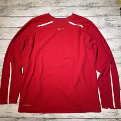 【雰囲気○】nike therma fit 赤 センターロゴ ロゴ刺繍