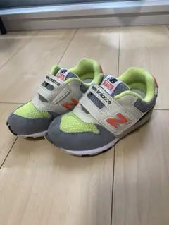 ニューバランス　スニーカー　15.5