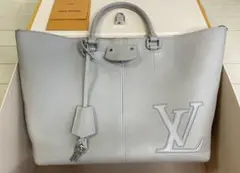 Louis Vuitton Pernele トリヨン トートバッグ