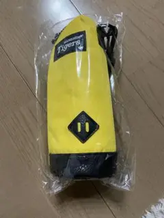 阪神タイガース　ペットボトル　カバー　ケース