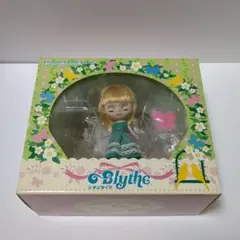 プチブライス　エンチャンテッド リトルロッジ Amazon.co.jp: プチブライス エンチャンテッド リトルロッジ PBL