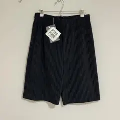 7/21迄・最終価格!新品同様 ISSEY MIYAKE プリーツショートパンツ 7/21迄・最終価格!新品同様 ISSEY MIYAKE プリーツショート