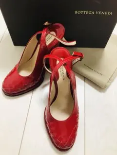 正規品 超美品 ボッテガヴェネタ エナメル ウェッジソールパンプス