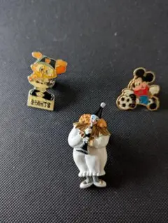 アニメキャラクター ピンバッジ 3個セット