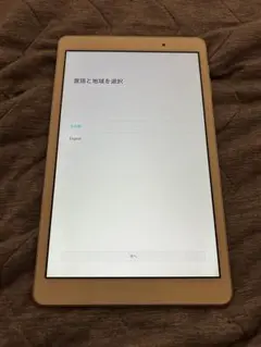 au Qua tab 02 ケースとケーブル付き