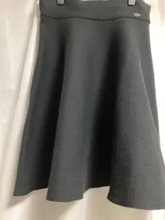 FOXEY BOUTIQUE スカート ブラック フレア ロゴプレート