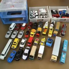 トミカパーキング ミニカー２２台＋おまけ（ミニミニカーなど） トミカパーキング ミニカー22台＋おまけ（ミニミニカーなど