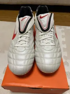 Nike Tiempo サッカーシューズ ホワイト/レッド　取り替え式