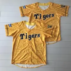 ③阪神タイガース　応援ユニフォームＦ（同種２枚セット・未使用）