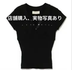 andmary Lindsay logo tops black