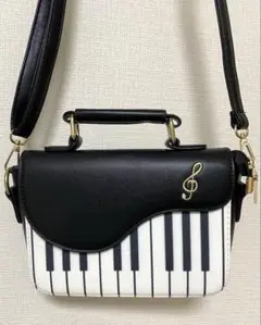 【新品未使用】ピアノ　ショルダーバッグ