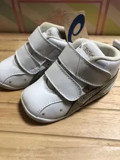 新品未使用→13cm asicsベビージュース