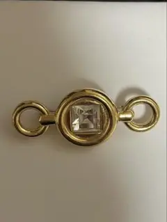 美品　ジバンシー　ゴールドクリスタルブローチ　ストーン　アクセサリー