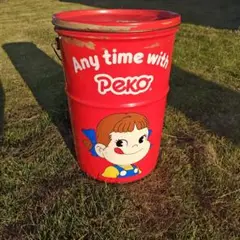 ペコちゃん イラスト付き缶大きめ　インテリアや収納、ゴミ箱等色々使えます