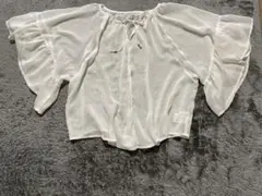 シアートップス風 フリフリ✨美品