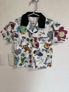 【新品未使用】mewoo! ピクサー　トイストーリー柄 半袖シャツ 100