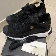 CHANELスニーカー