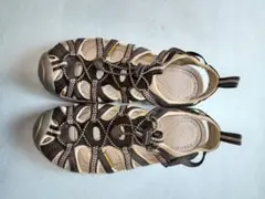 KEEN ウィスパー WHISPER 24cm