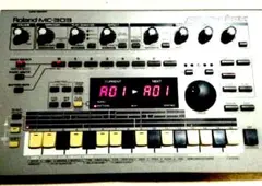 Roland ローランド MC-303 グルーヴボックス アダプター付属 Roland MC-303 groove box + Rolandアダプター（Roland MC307