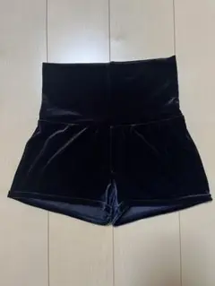 バレエ　ショートパンツ　ドゥッシュドゥッスゥ　ベロア