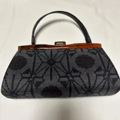 ハンドバッグ　クラッチバッグ