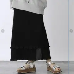 Jeanasis プリーツシャイニーティアードスカート