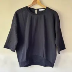 コン色 六分袖カットソー