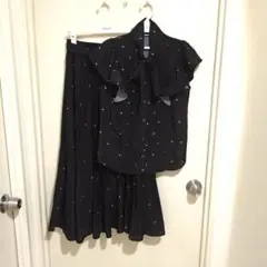 レディアゼルのドット柄黒セットアップ