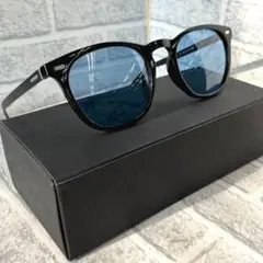 新品　光でレンズの色が変わる　調光　偏光サングラス　ボストン型　ブルースモーク