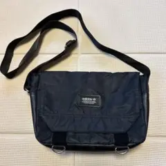 Item thumbnail for item ddb2e399-eb27-461e-82df-5b70c89ae931