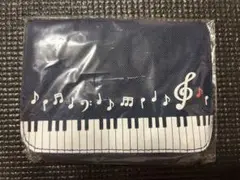 ピアノ鍵盤と音符デザイン 移動ポケット　未開封　新品
