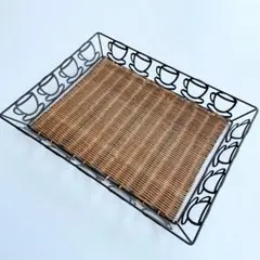 アイアン　ワイヤー　カゴ　トレイ　コーヒーカップ柄