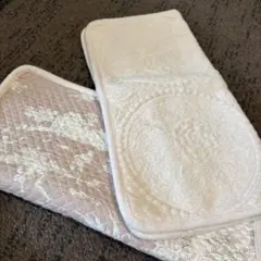 美品‼️✨【クッションカバー】ホワイト✖️ピンクベージュのコンビネーション柄2枚