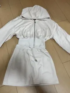 Item thumbnail for item 3b5869f7-989f-49cb-aeaa-6924a200a14d