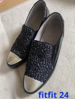 美品　フィットフィット　エナメル　コンビ　24