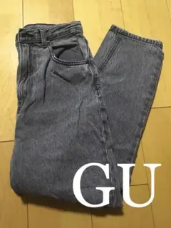 GU ハイウエストダメージジーンズ　ブラック
