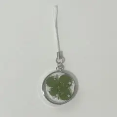 ハンドメイド 四葉のクローバー キーホルダー ④