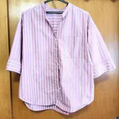 ピンクと白のストライプ五分袖シャツ