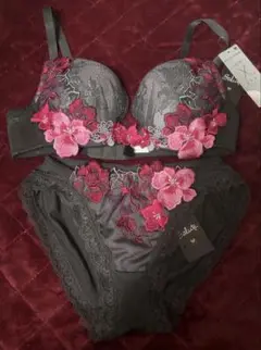ワコール サルート♡13G フロントエックスブラジャー&ノーマルショーツセット