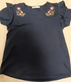 刺繍入りネイビーTシャツ 150サイズ