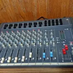 Soundcraft SPIRIT FOLIO 12チャンネルアナログミキサー Review of a Soundcraft Spirit Folio 12/2 audio mixer