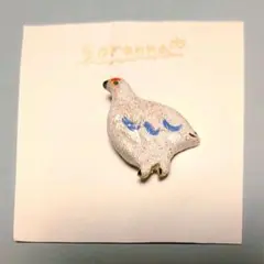 Sorannaさんオリジナル　ハンドメイド　陶製ブローチ　鳥　雷鳥？
