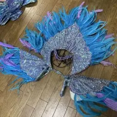 お得なカーニバル衣装 青と紫の羽根のビーズ装飾コスチューム