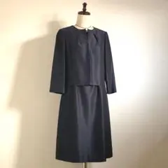 【極美品】23区　つむぎ調　ワンピーススーツ　セットアップ　38　紺　おまけ付き