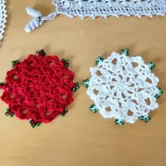 クリスマス❅ふわふわ毛糸のビーズ付きコースター2枚セットB