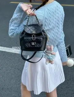 CHANEL ブラック キルティングバックパック