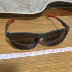 ニューバランス　メンズサングラス　グレー×赤レッド