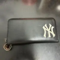 ニューヨーク・ヤンキース 長財布 チェーン付き