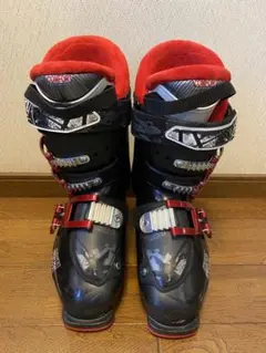 ATOMIC スキーブーツ